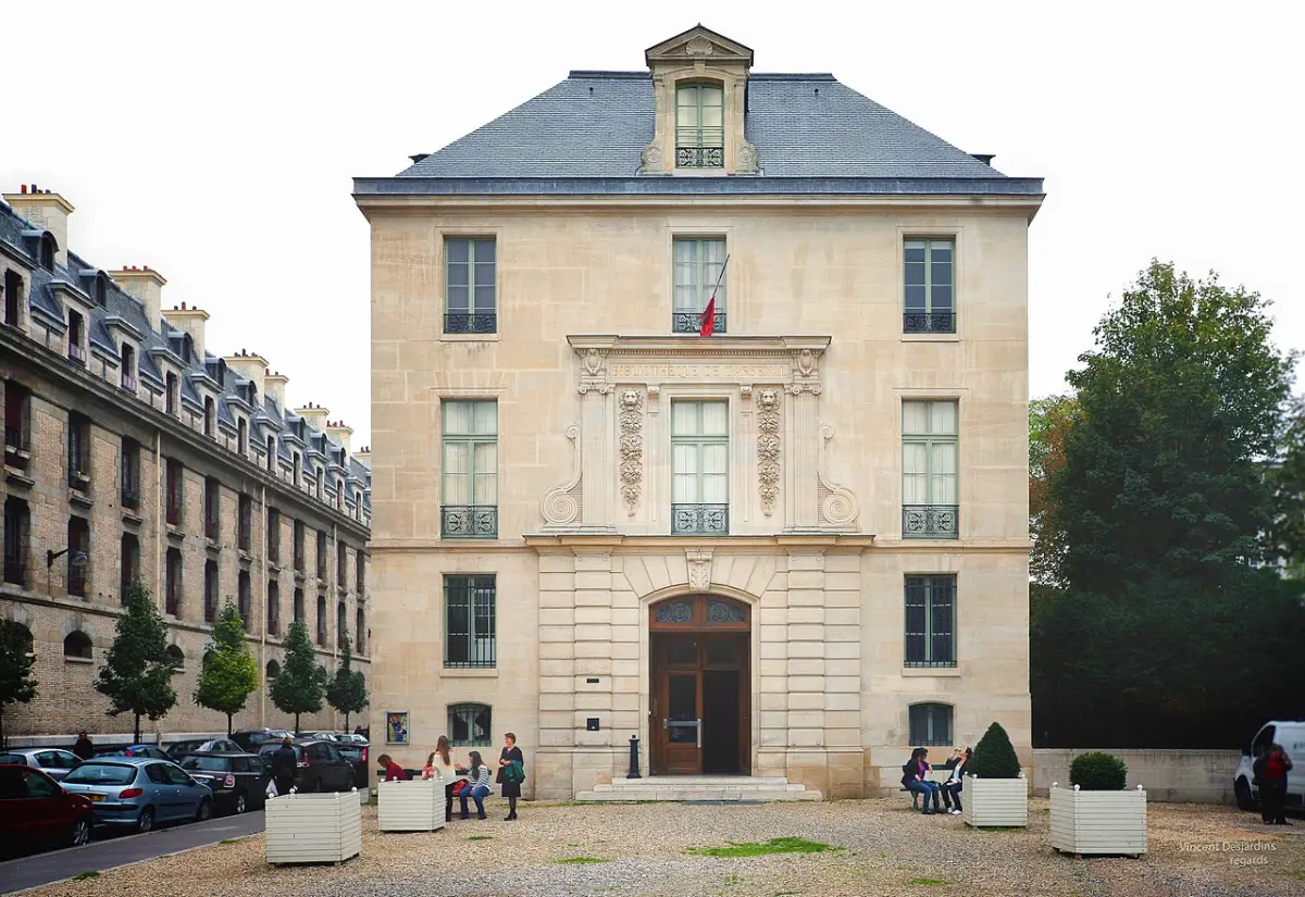Repère local à Paris 4e